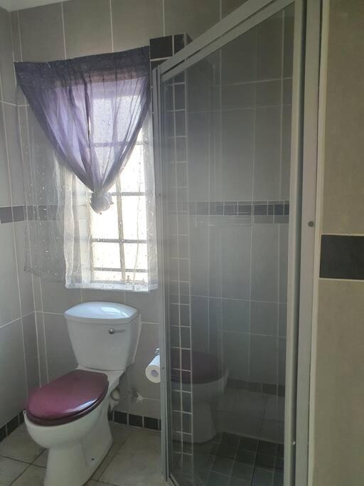 Apartamento Funky Dot Sleeping Spot Kempton Park Exterior foto